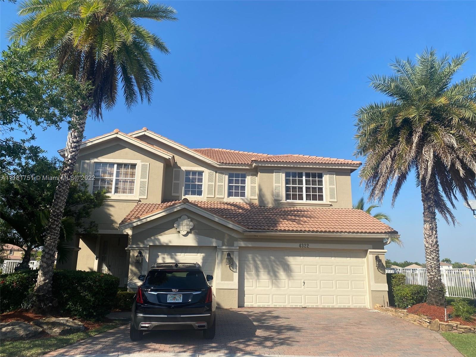 Photo of 4322 Laurel Pl in Weston, FL