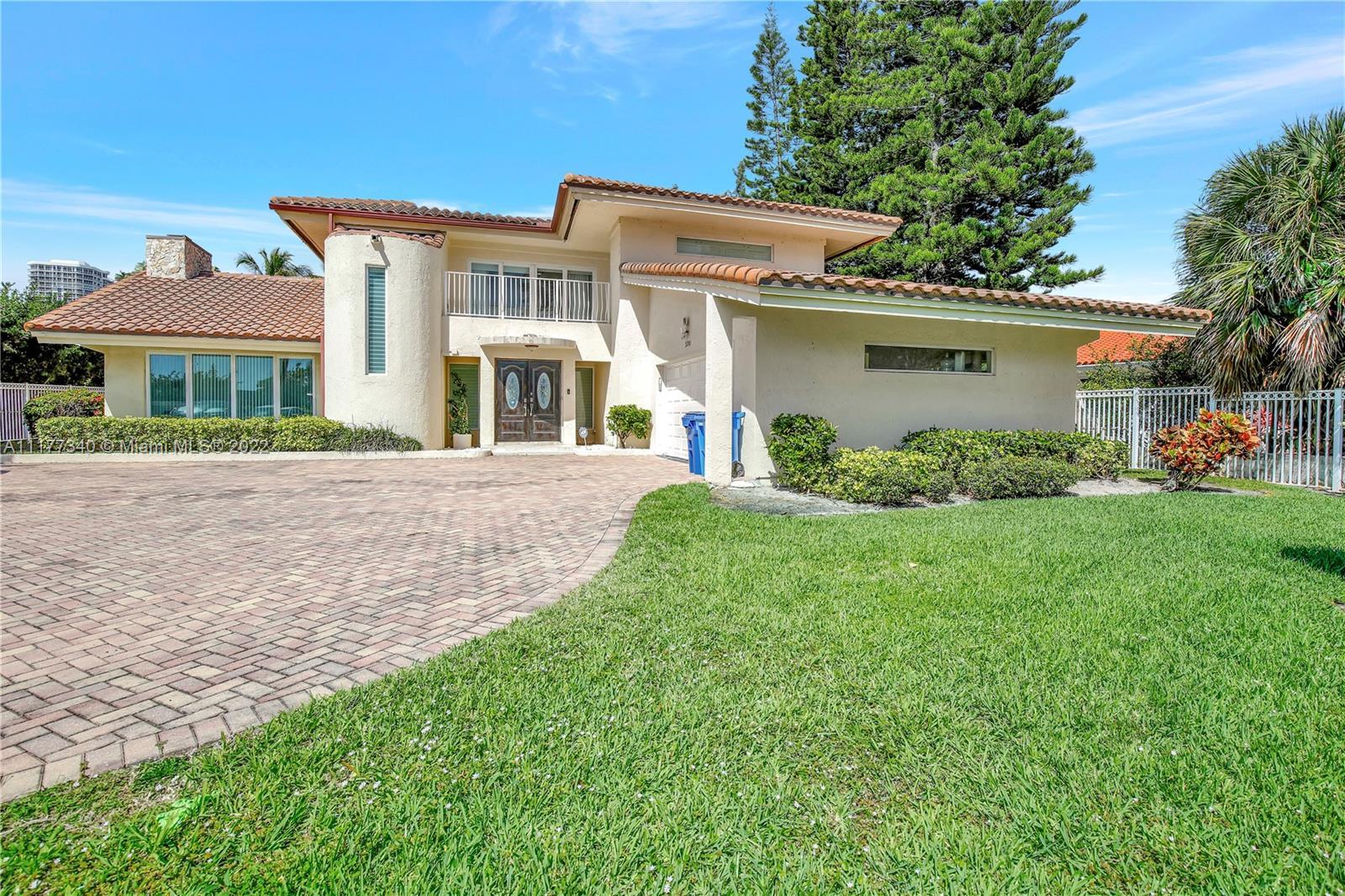 Photo of 530 Ocean Blvd in Golden Beach, FL