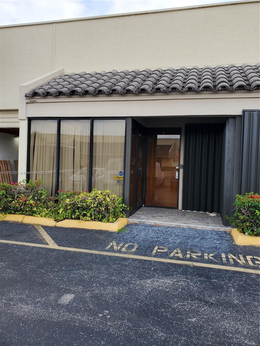Photo of 6175 NW 167th St #G7 in Hialeah, FL