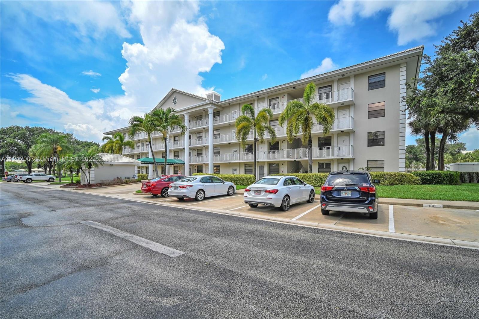 RARELY AVAILABLE SPACIOUS TURN-KEY 2 BED/2 BATH BOCA SECOND FLOOR CONDO WITH LAKEFRONT VIEW. ALL AGE