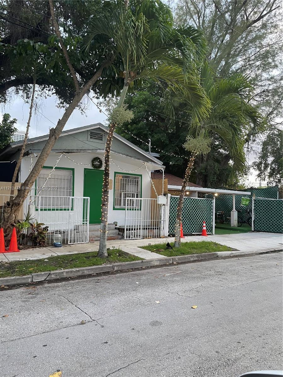 Photo of 144 NE 20th Ter in Miami, FL