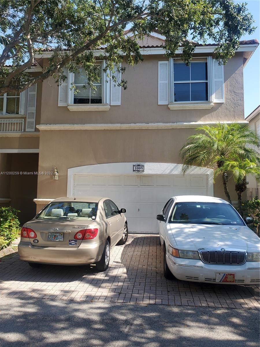 Excellent opportunity to own in prestigious West Lake Village in Hollywood! Well maintained Gated Co