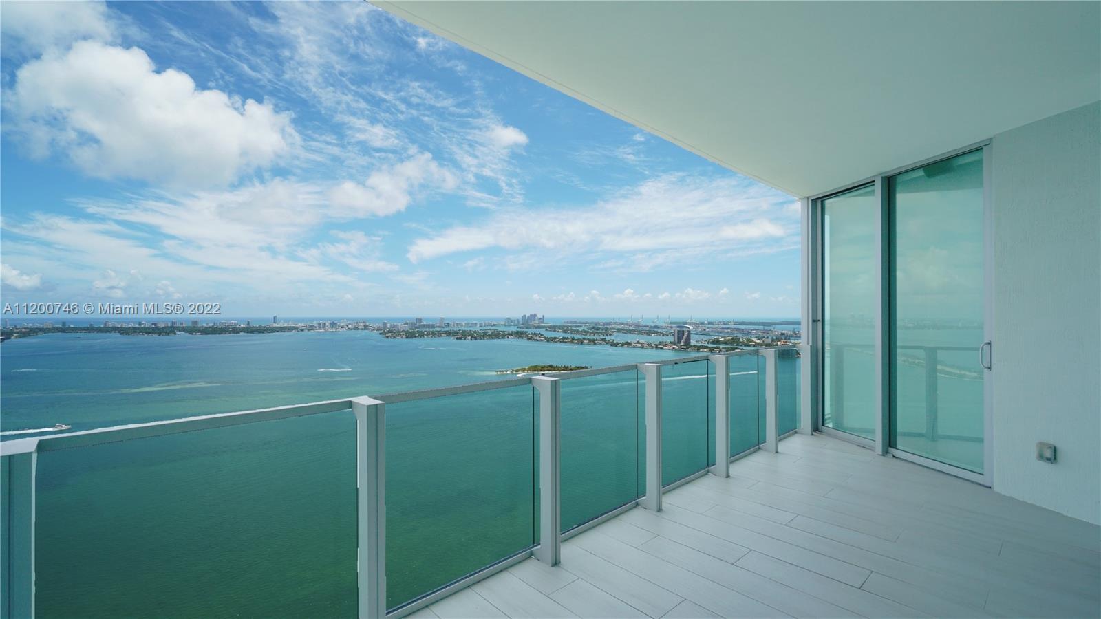 Amazing Biscayne Beach Condo,  2 Bedroom 2 Bath Condo residence on the 44th floor with crazy water v