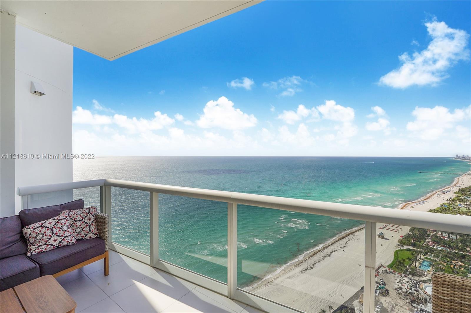 Trump Palace #4204 Oceanfront Condo 5-star Amenities flow- through unit, elevator opens to your priv
