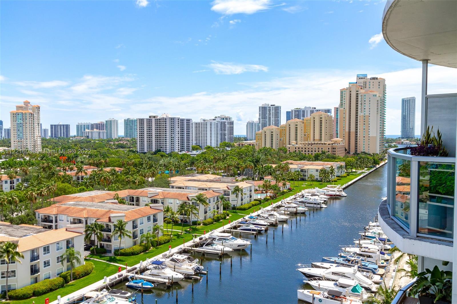 Wow… what a beauty! Luxury waterfront condo in the heart of Aventura, next door to Aventura Performi