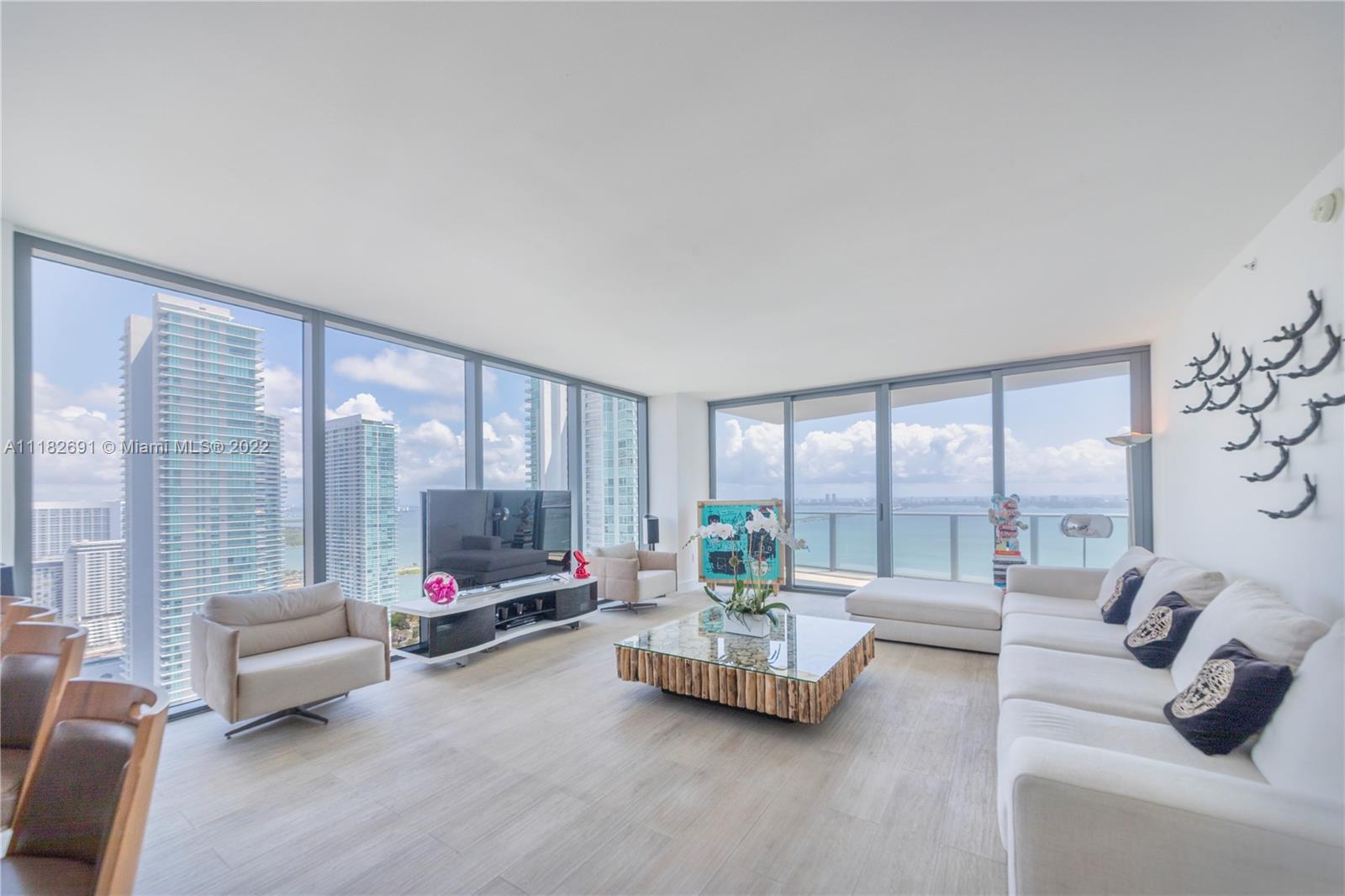 Welcome to Icon Bay, the best value in Edgewater. Unit 3701 is a spacious, stunning corner unit, wit