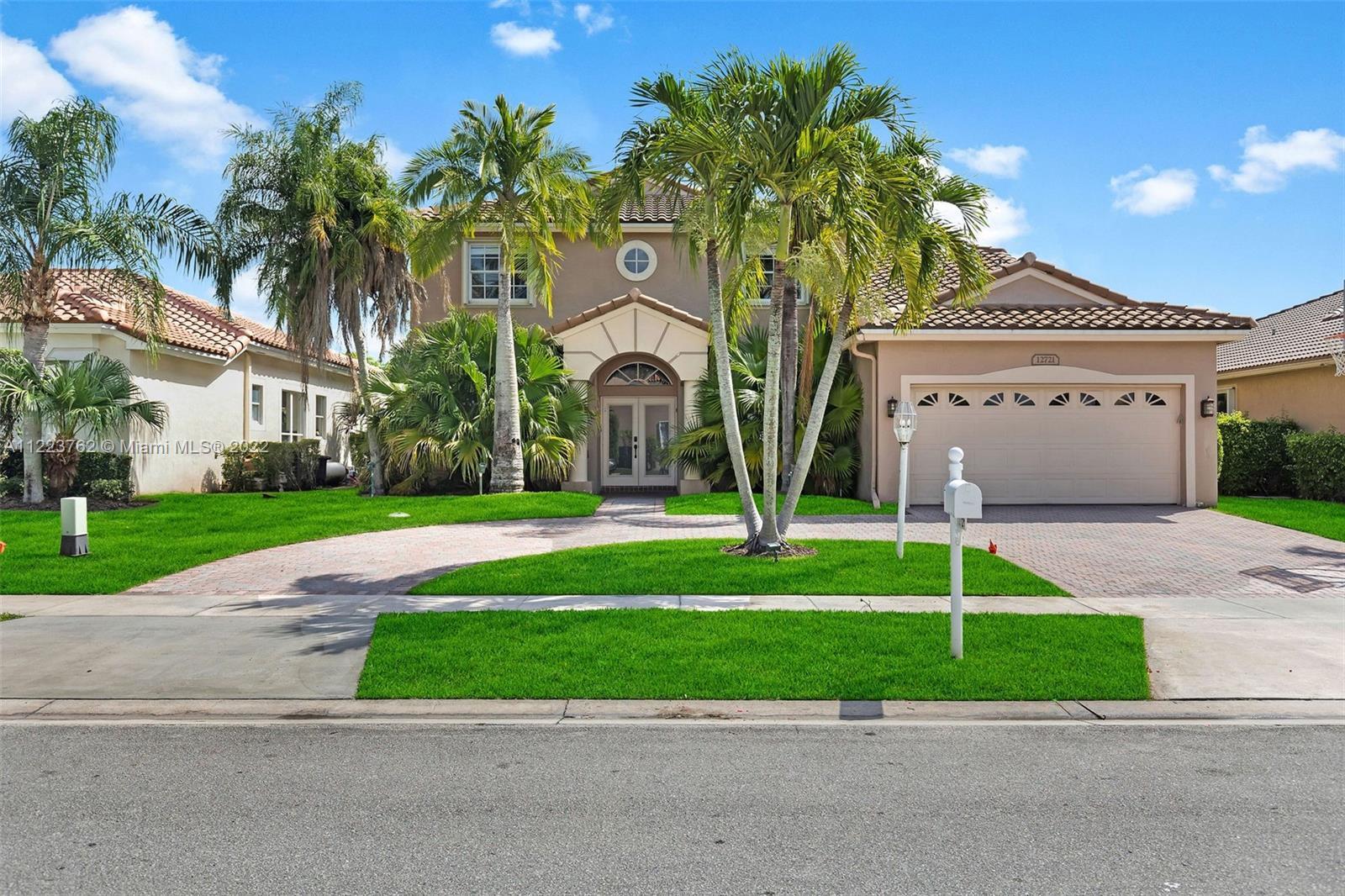 This is the one that your client was waiting for! Beautiful single family at Boca Winds Community. W