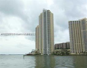 Desired Brickell Key Condo with an expectacular view that you will fall in love with.  Spacious floo