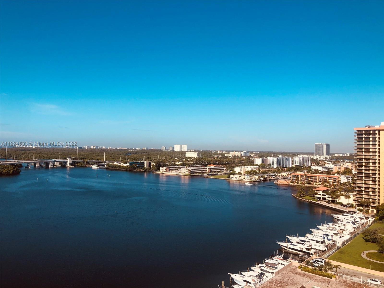 5 Stars Canal Intercostal view and Gorgeous Panoramic view of Best buildings of Sunny Isles Beach fr