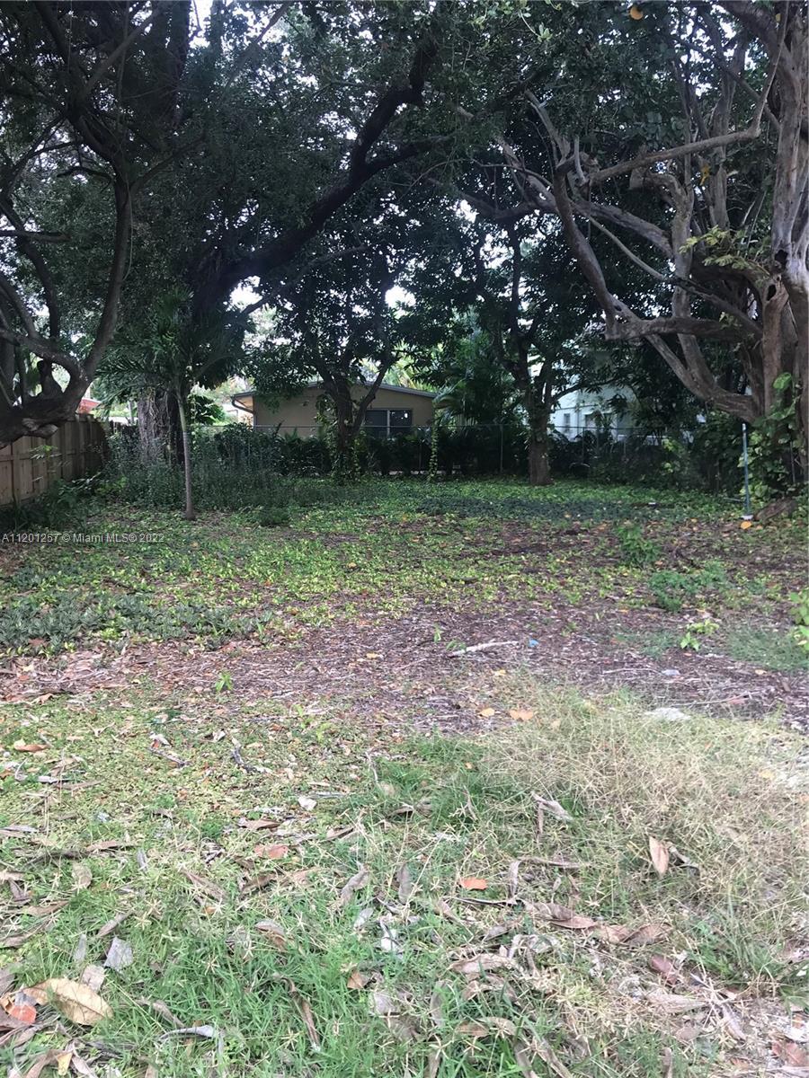 Superb location!!! Developer's site in the heart of Wilton Manors.  The property is zoned RM-16 with