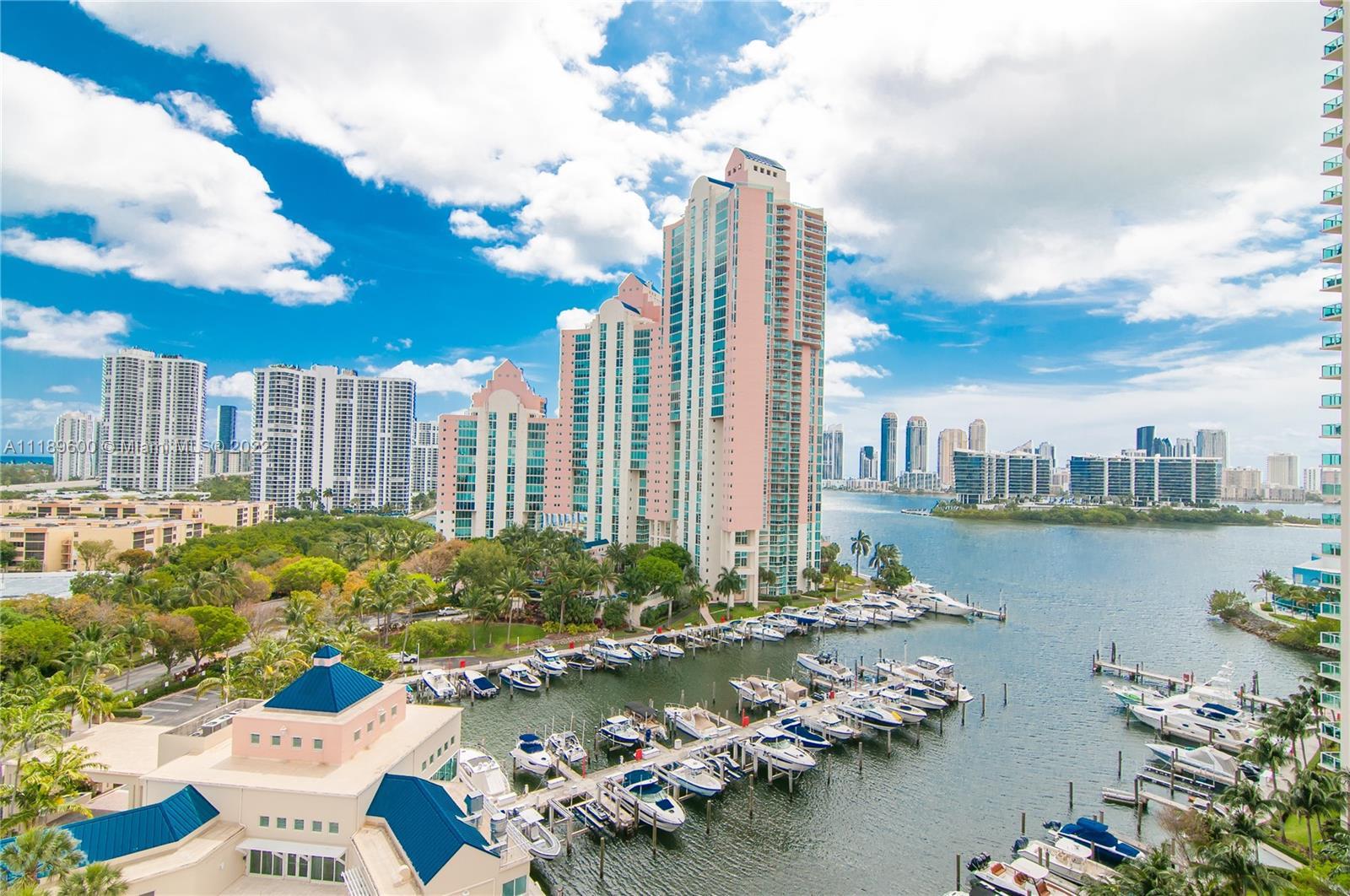 Rarely available Penthouse in Aventura Marina condominium . Home offers calming views of bay and mar