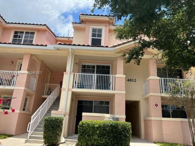 Most sought after floor plan in heart of Abacoa . Two story town home style spacious 2 bed 2 bath co
