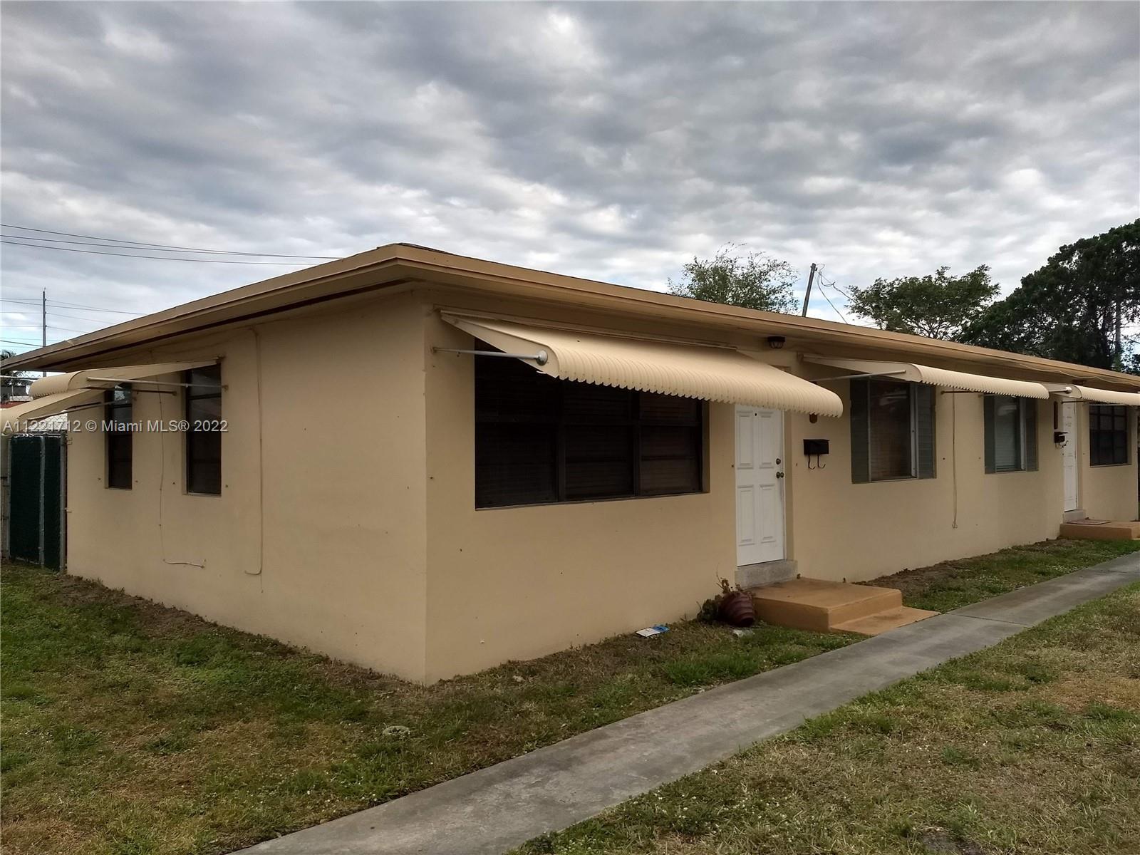 Photo of 2212 Johnson St in Hollywood, FL