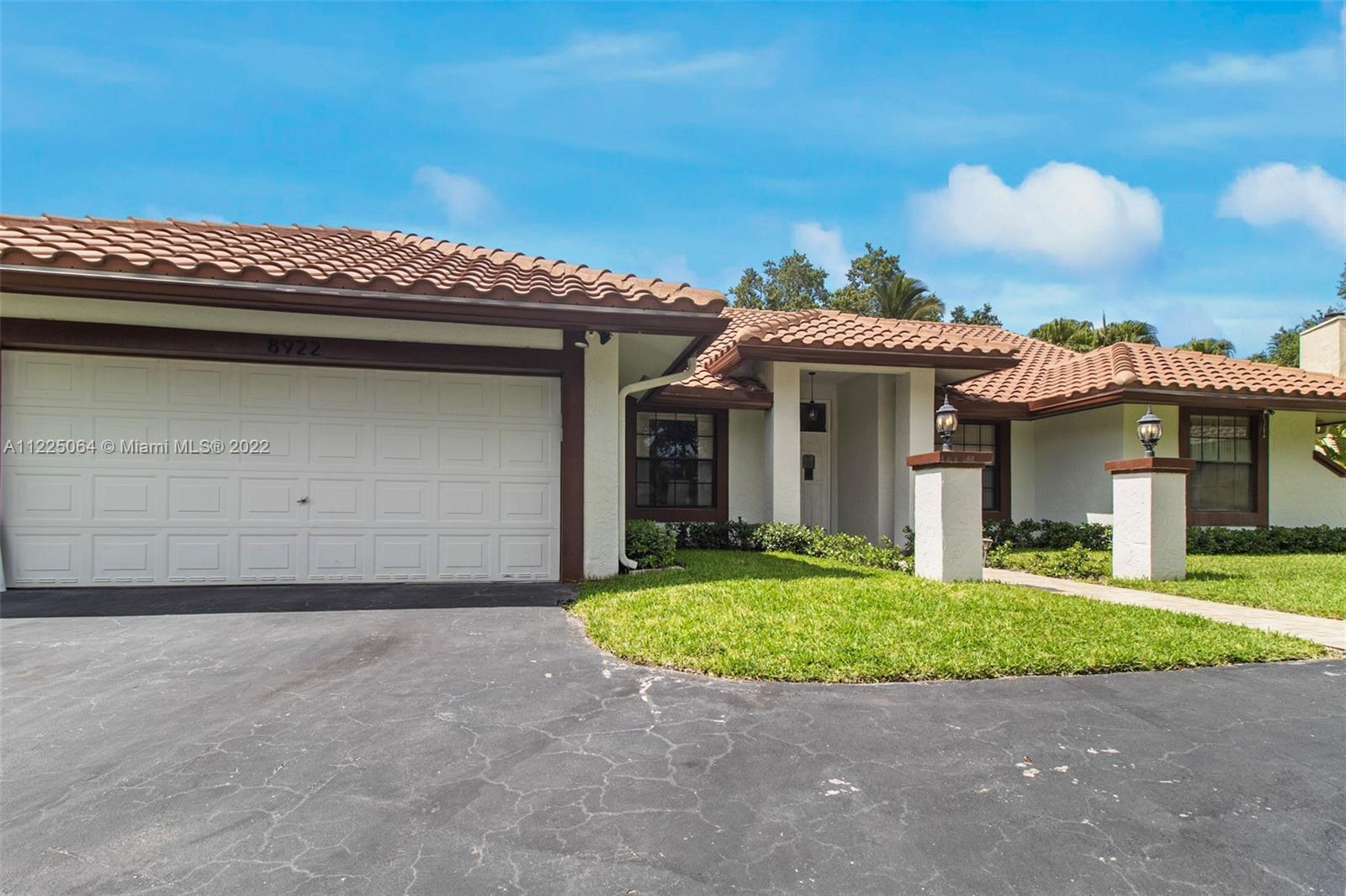 Photo of 8922 NW 50th Ct in Coral Springs, FL
