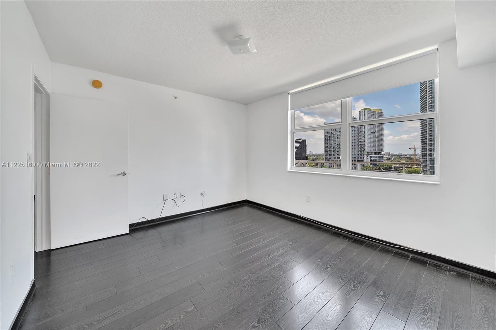 Gorgeous 1/1 unit at Brickell on the River North Tower with Spectacular views. . Brickell on the Riv