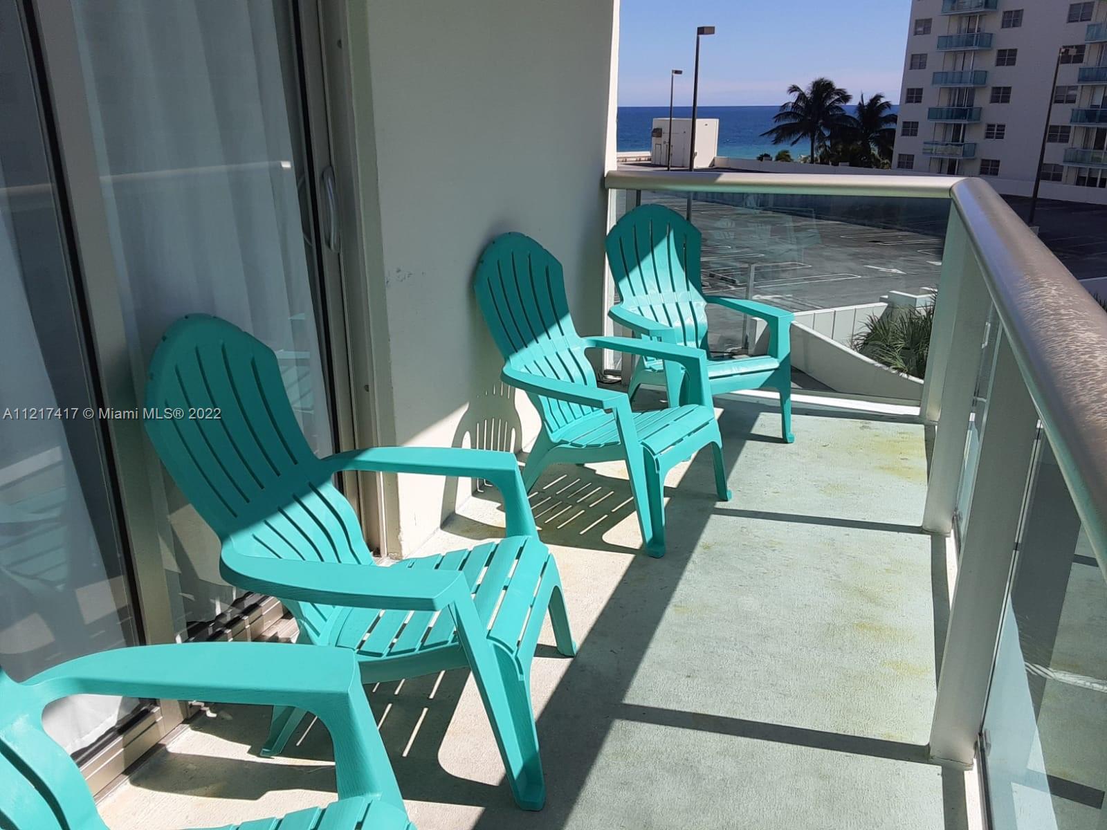 Spacious 2/2 beach apartment.  Renovated kitchen. Large window view to the city.  Bedroom views to t