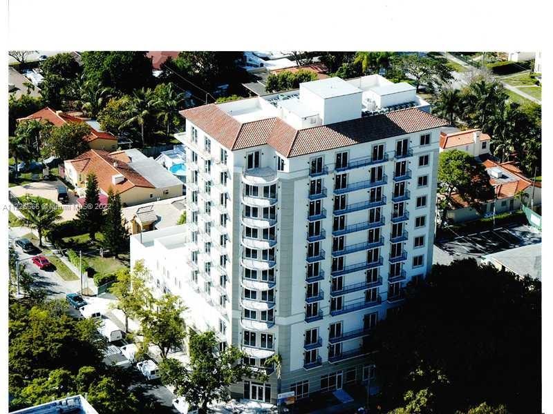 Prime location conveniently located in the Roads, within minutes to the Brickell area, Downtown Miam