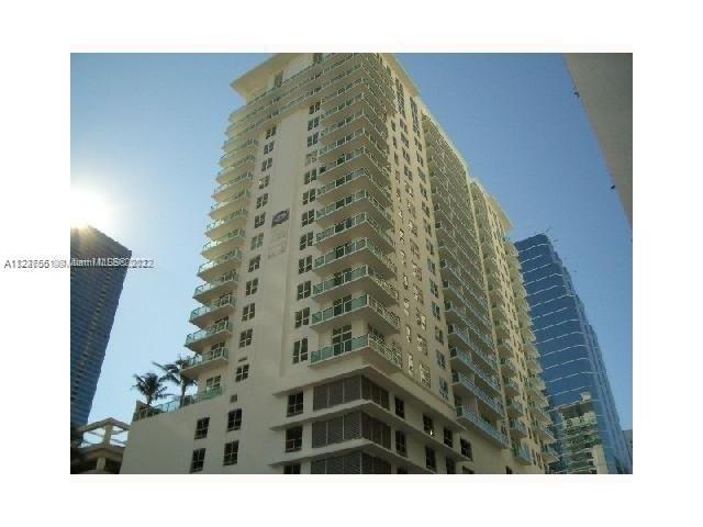 MODERN 1BED, 1BATH AT SOLARIS AT BRICKELL BAY CONDO WITH AMAZING CITY AND PARTIAL WATER VIEW! CUSTOM
