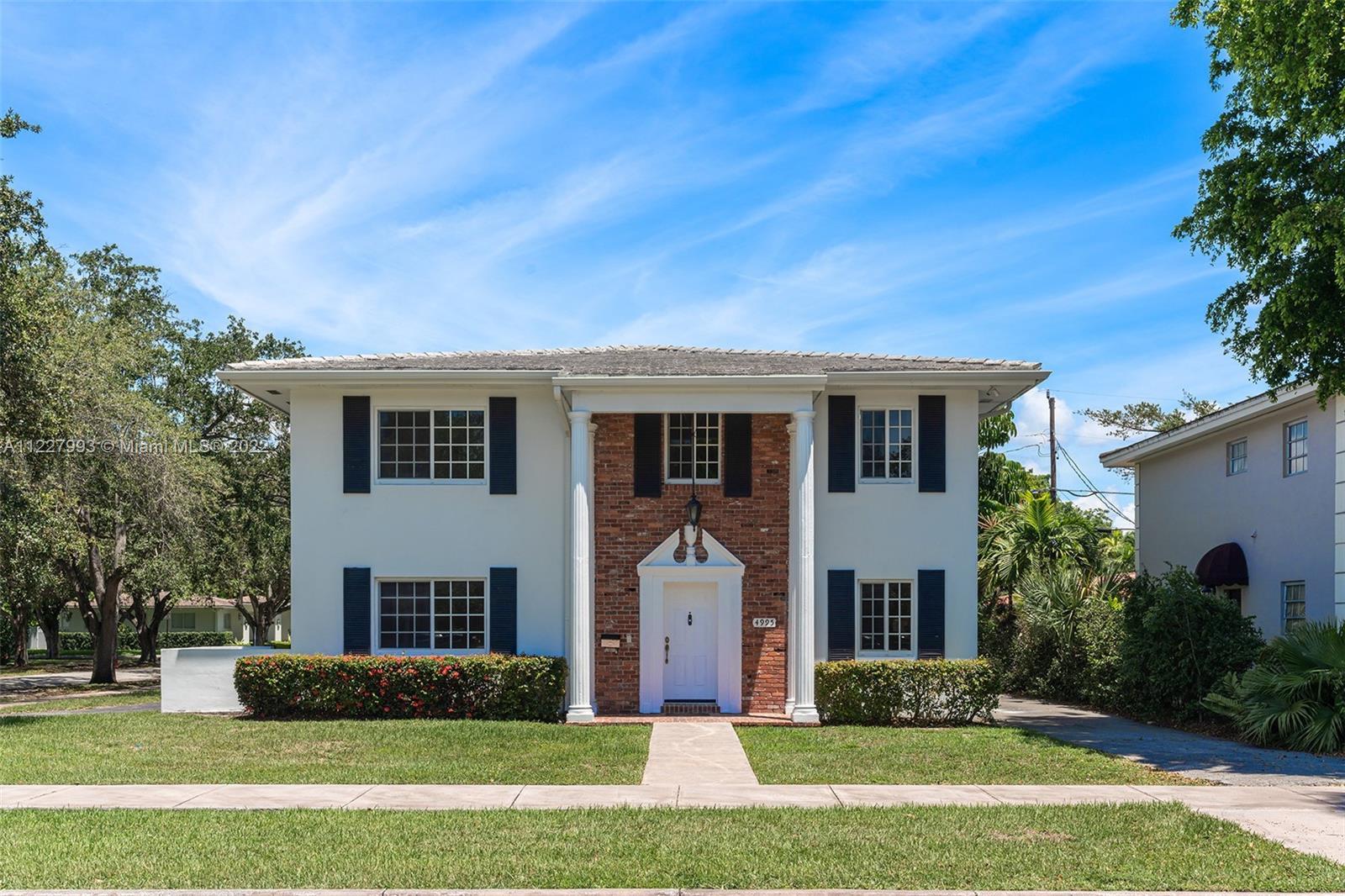 Photo of 4995 Ponce De Leon Blvd / 1050 Sistina Ave in Coral Gables, FL