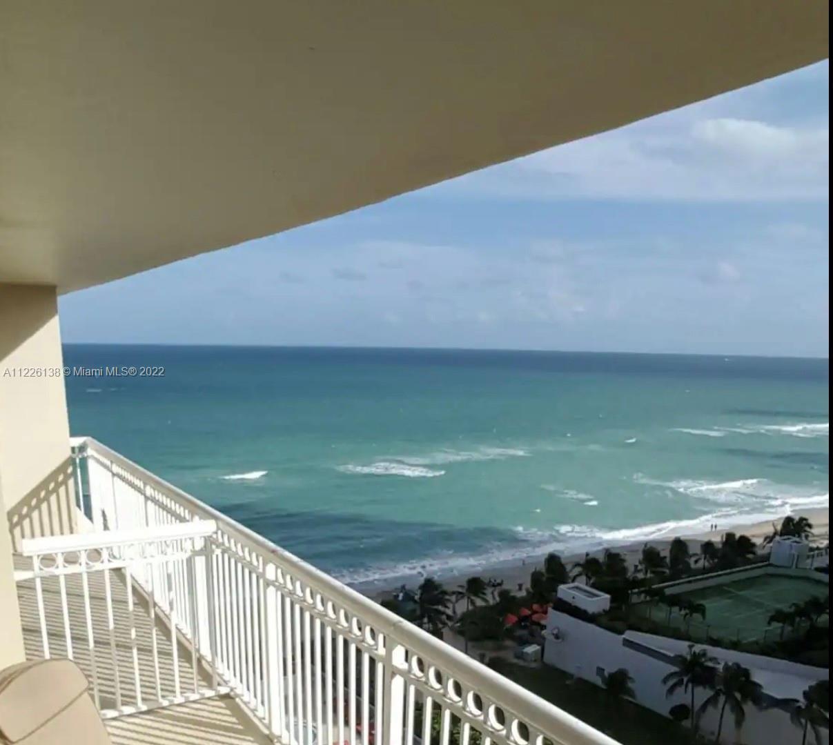 Miami Oceanfront and direct access to the beach, remodeled 10th floor oceanfront premium suite with 