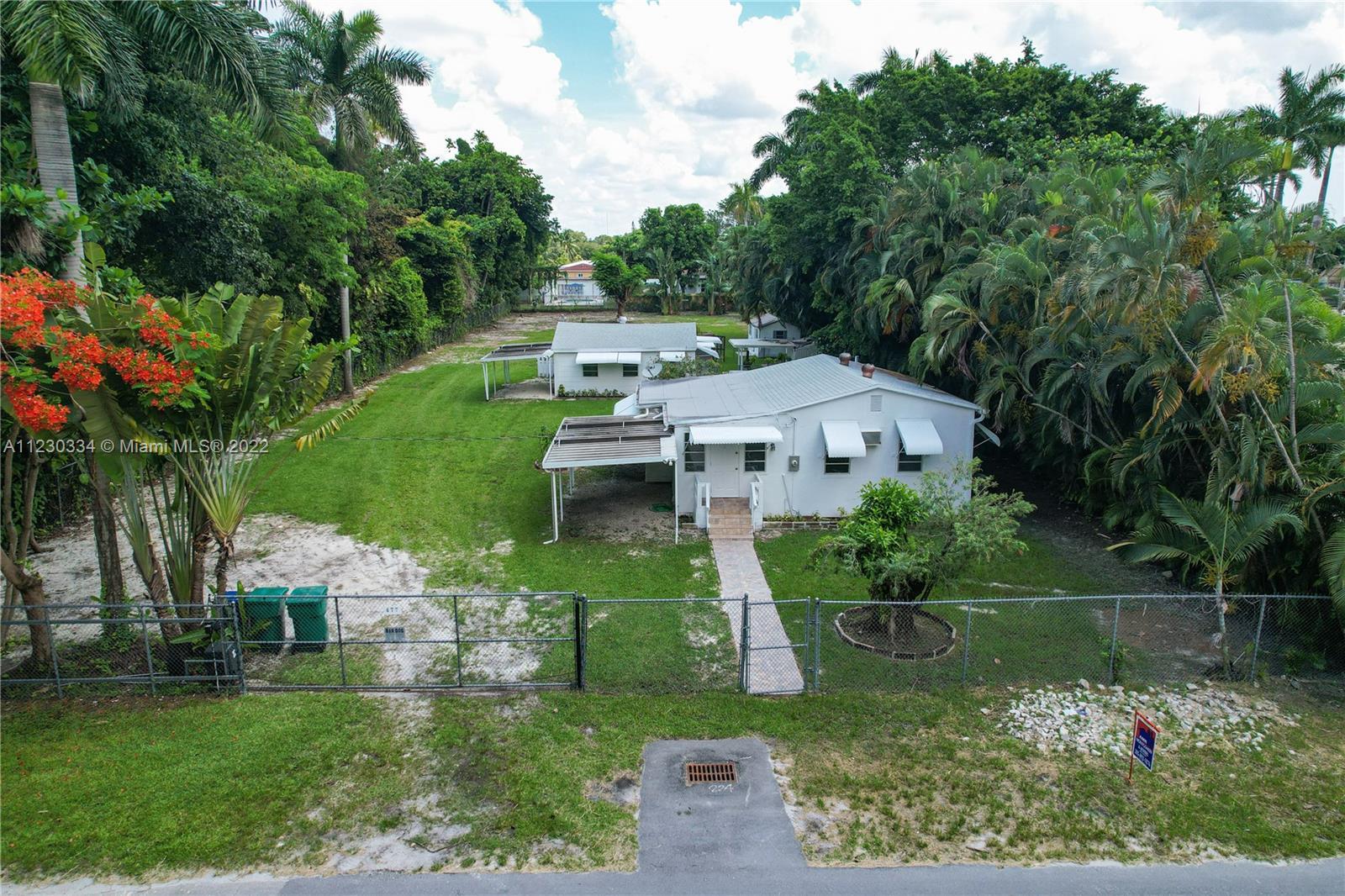 Photo of 477 NE 154th St in Miami, FL