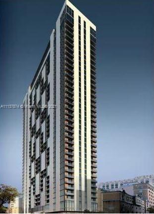 MODERN BRAND NEW UNIT AT THE NEWEST RESIDENTIAL BUILDING IN THE HEART OF DOWNTOWN MIAMI. TASTEFULLY 