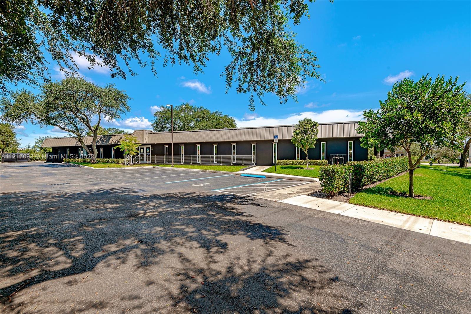 Photo of 7700 Davie Road Ext in Hollywood, FL