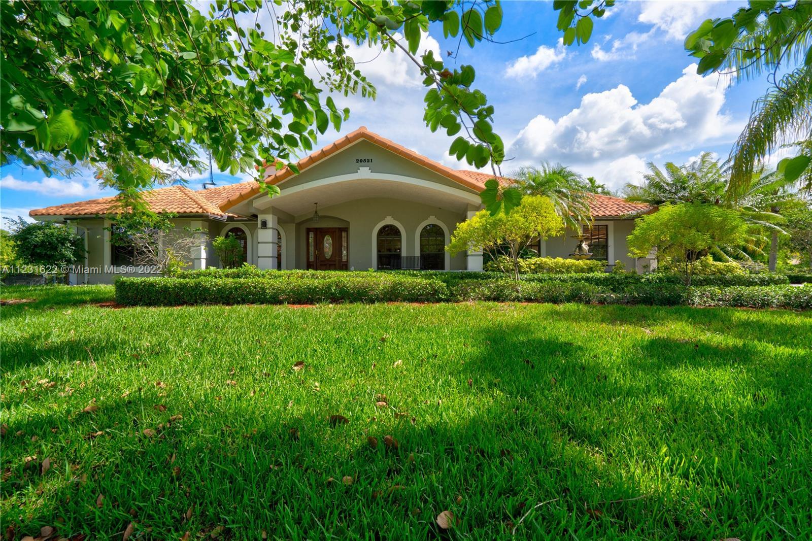 Photo of 20521 SW 54th Pl in Pembroke Pines, FL
