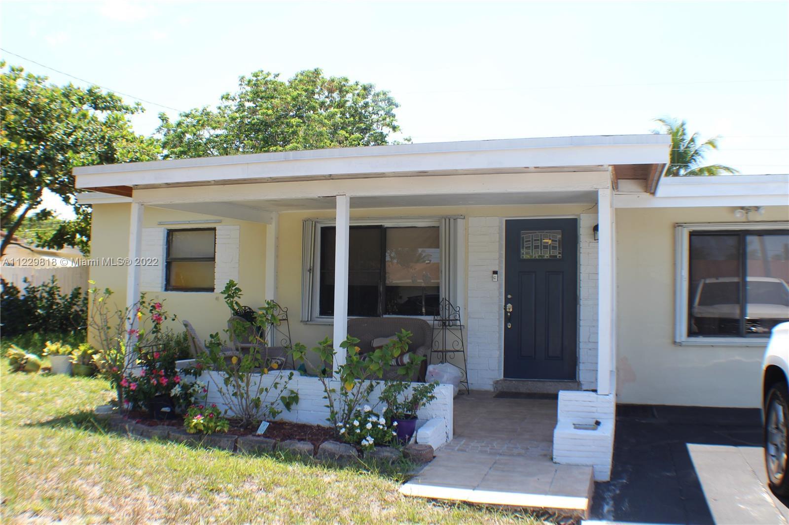 Charming home in nice quiet neighborhood! Enjoy sitting on the front porch. Light kitchen cabinets a