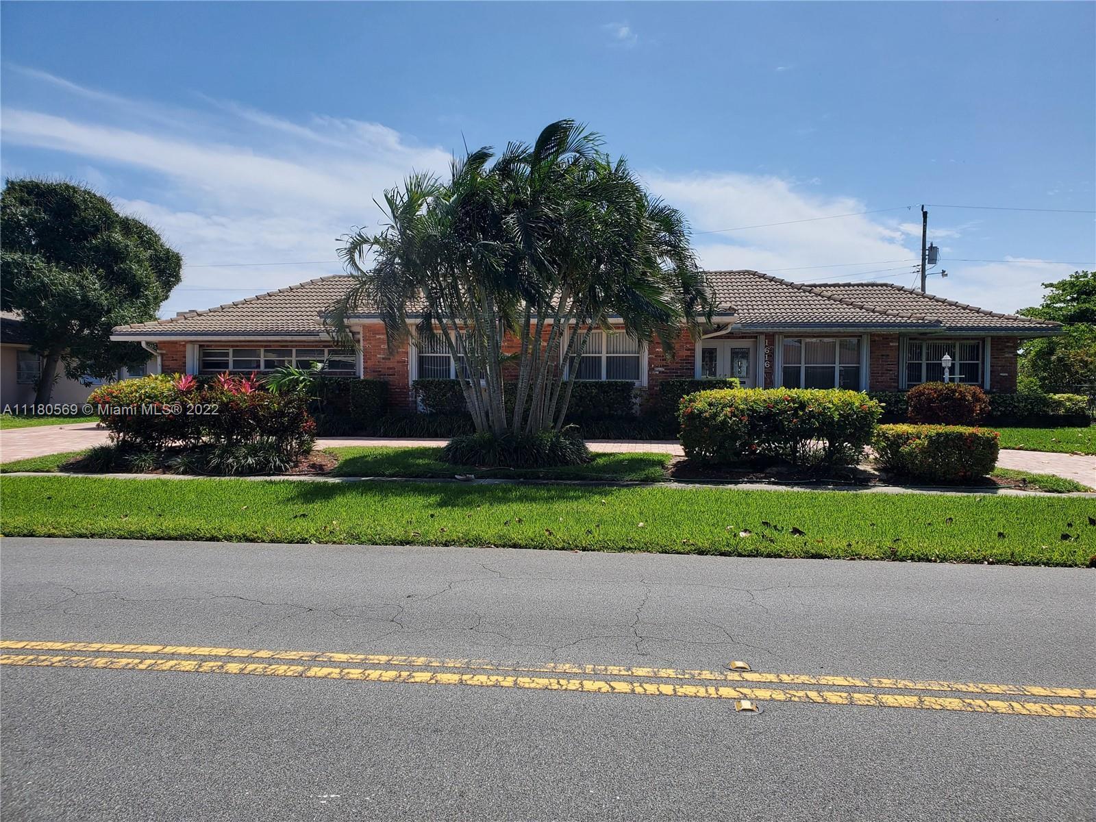 Beautiful Four-bedroom two bath home located in the heart of West Palm Beach. With Spectaculars View
