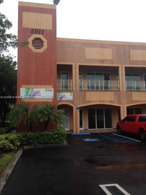 Photo of 5911 NW 173rd Dr in Miami, FL