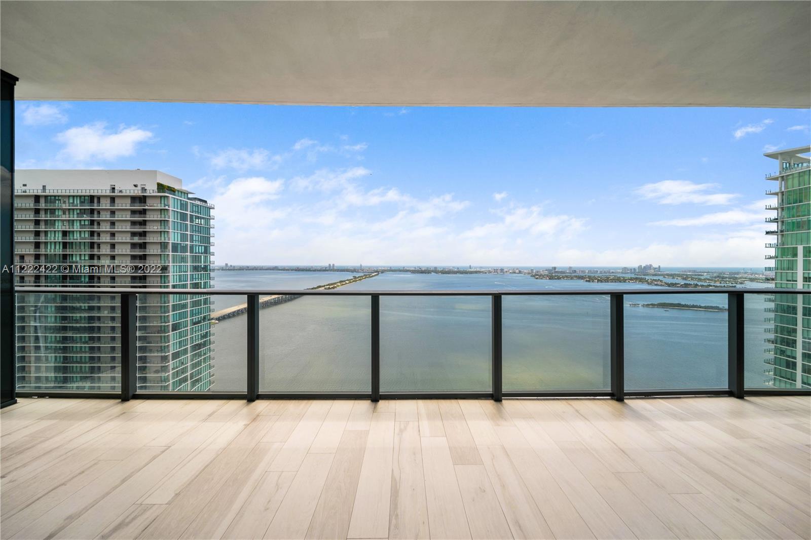 Spectacular 2bed 3bath plus den with amazing bay, ocean and Miami Beach views from large balcony. Be