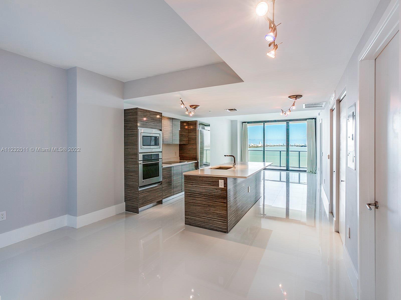 A beautiful two-bedroom, two bathroom condo at the exciting Icon Bay in Edgewater, Miami. Enjoy bril