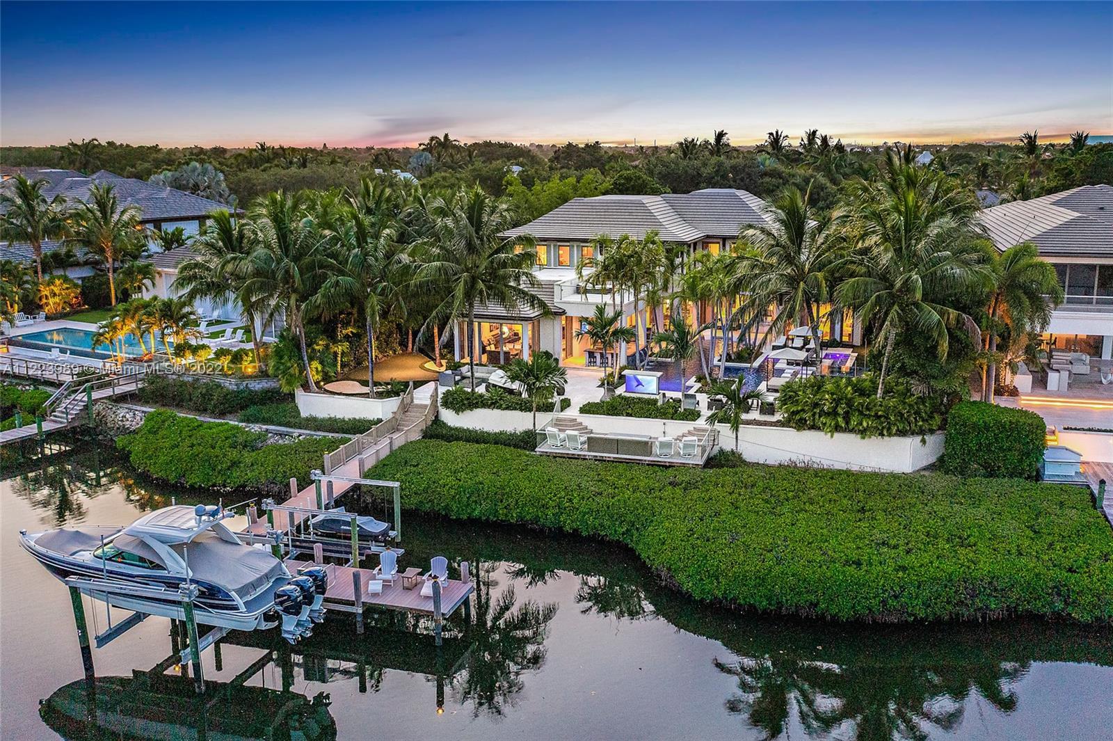 Contemporary Turtle Beach Construction Custom Waterfront Estate Home with over 120' of Water Frontag