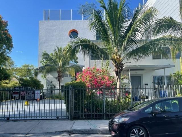 Photo of 364 SW 11th St in Miami, FL