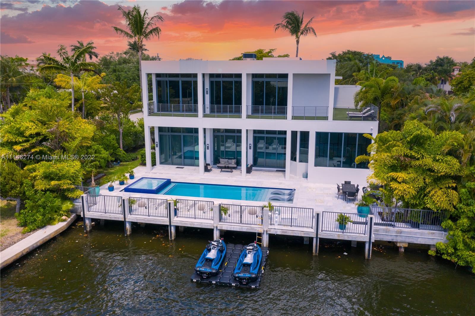 Photo of 2700 NE 18th St in Fort Lauderdale, FL