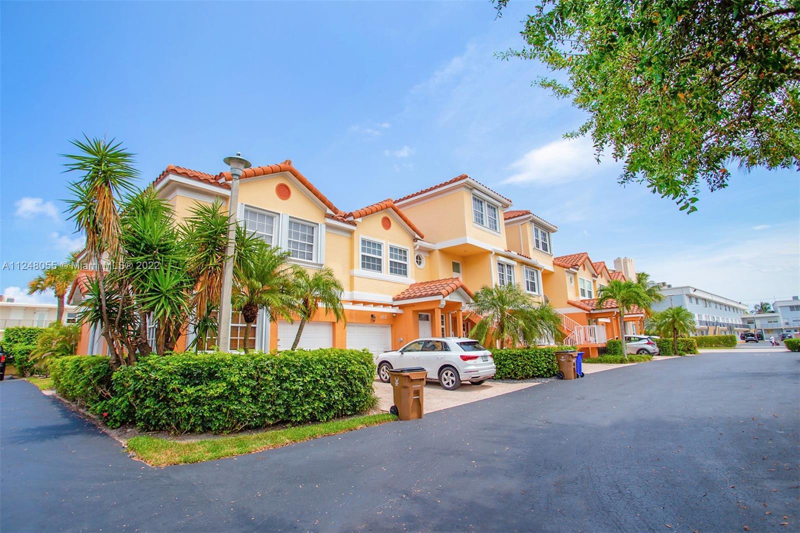 Location! Townhome tri level With the best Location. Situated between the intracoastal waterway wher