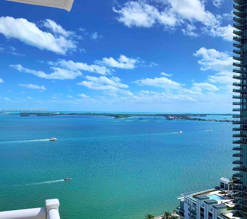 Spectacular sky residence in the heart of Brickell offering mesmerizing ocean views and dramatic cit
