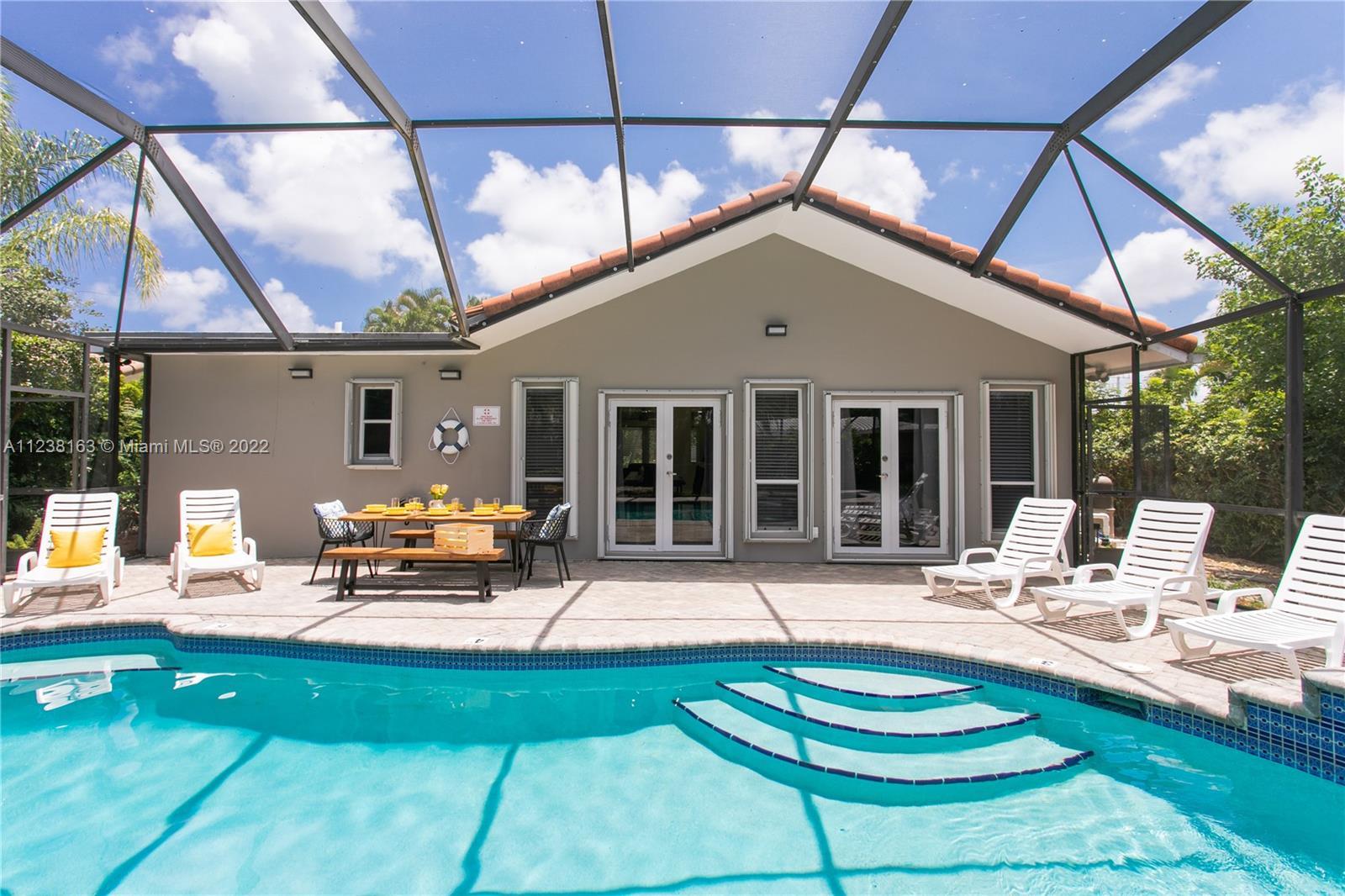 Photo of 1341 Funston St in Hollywood, FL