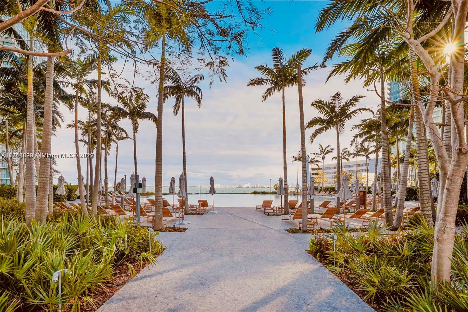 Photo of 650 NE 32nd St #4301 in Miami, FL