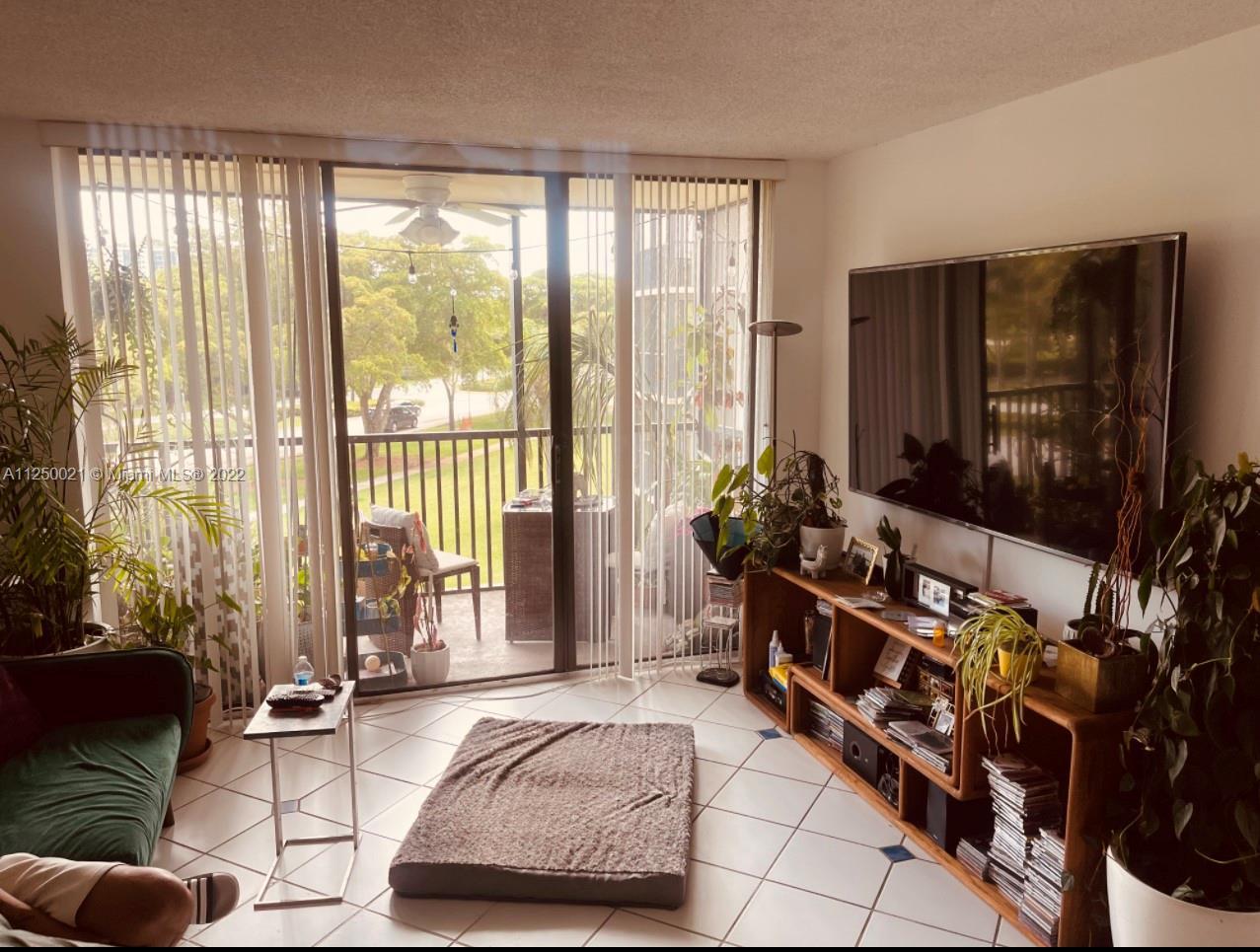 Photo of 3101 N Country Club Dr #307 in Aventura, FL