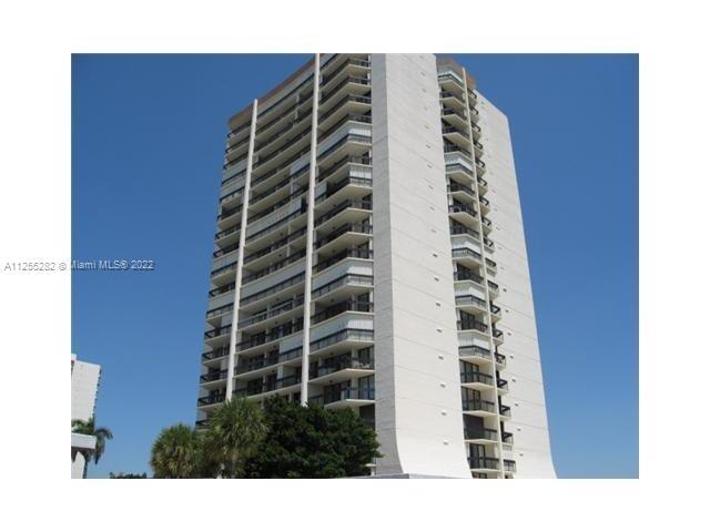 Upgraded spacious 2/2 on the 10th floor of a highrise building with a doorman. Sunny southern exposu