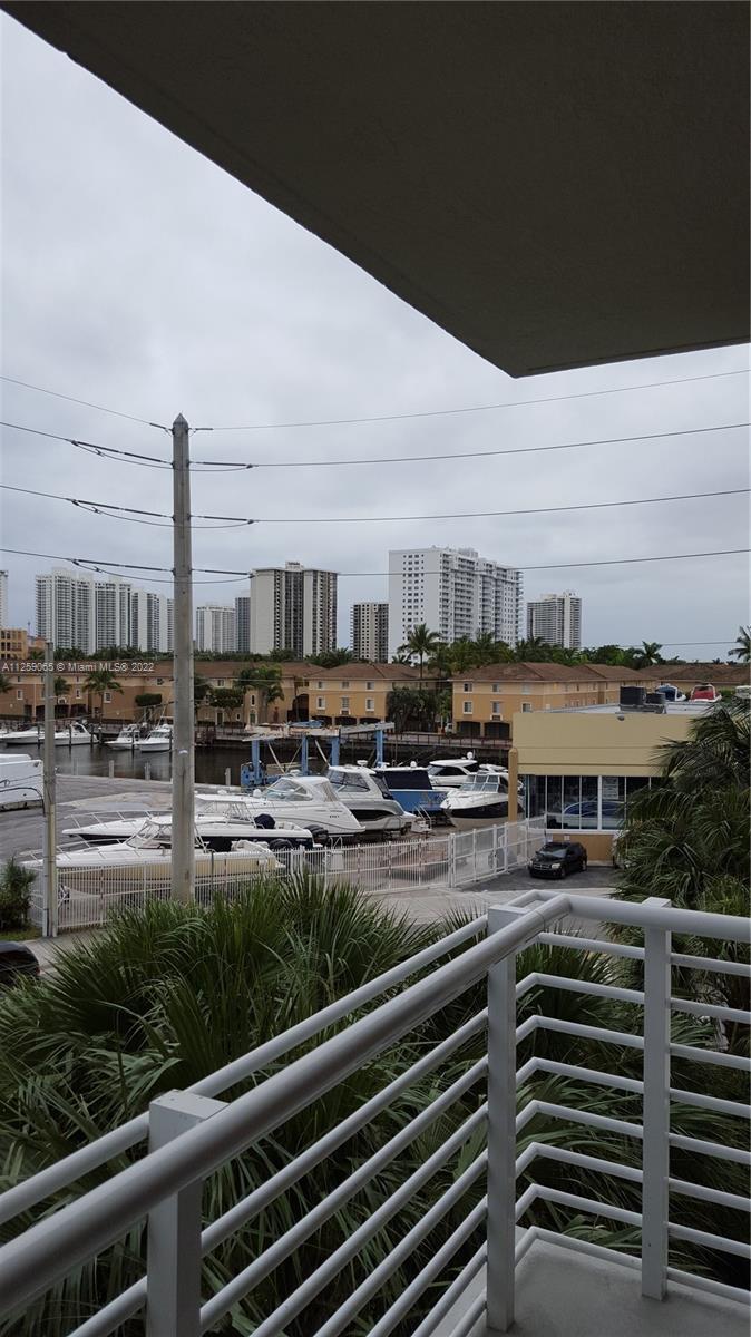 Photo of 18800 NE 29th Ave #313 in Aventura, FL