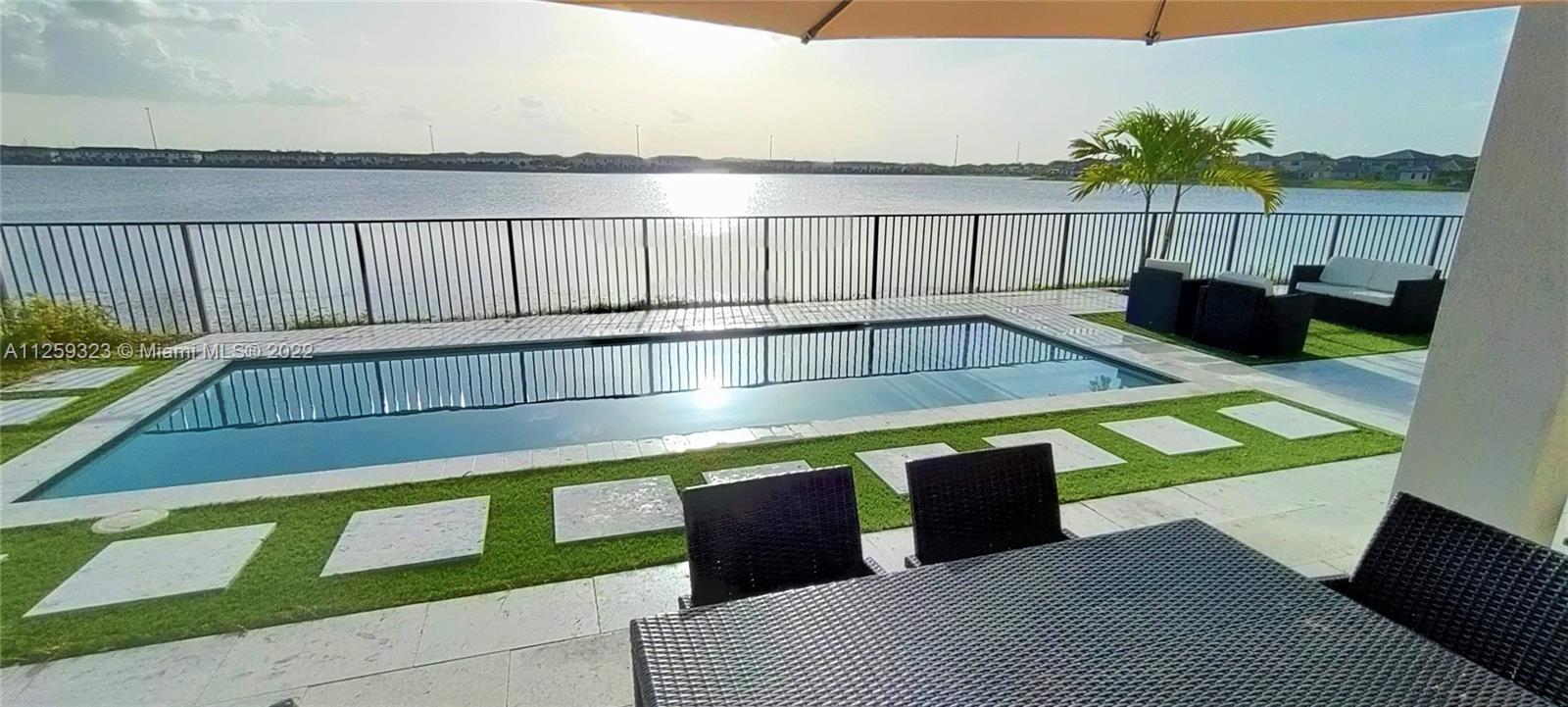 Photo of 15800 NW 88th Ave in Miami Lakes, FL