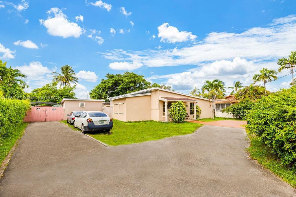 Photo of 6242 SW 28th St in Miami, FL