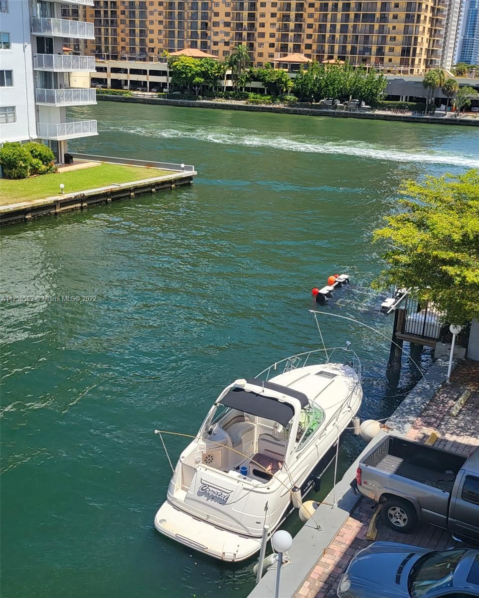Photo of 3967 NE 168th St #404 in North Miami Beach, FL