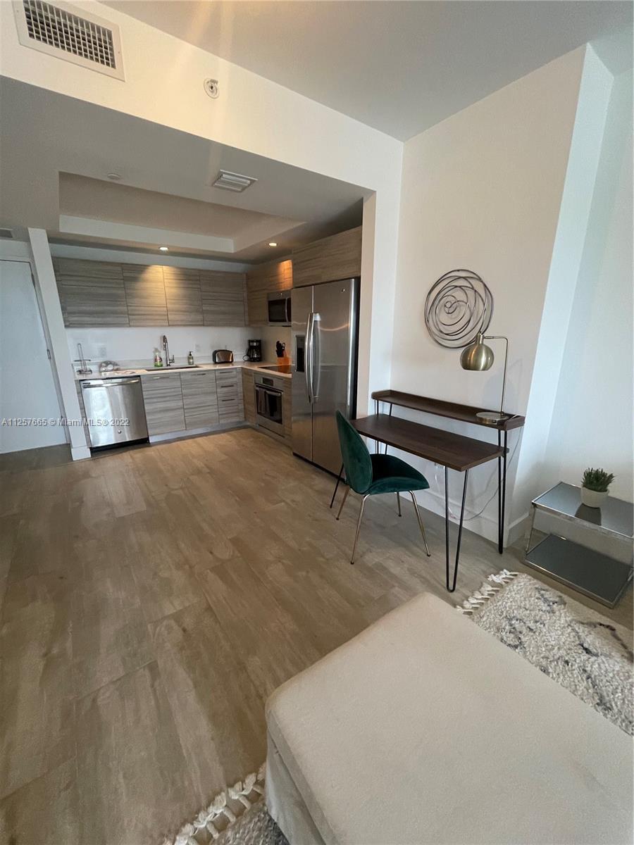 Photo of 121 NE 34th St #2812 in Miami, FL