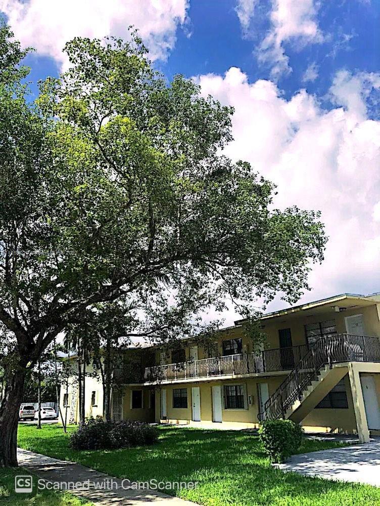 Photo of 4590 Ludlam Rd #19 in Miami, FL