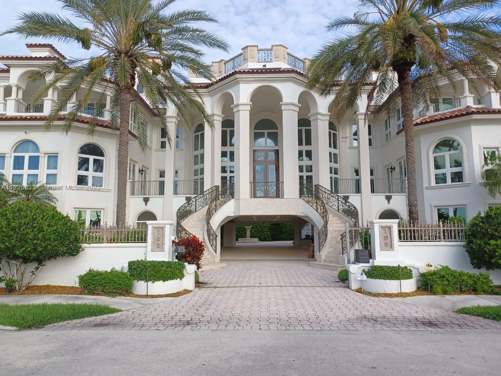 Photo of 709 Idlewyld Dr in Fort Lauderdale, FL
