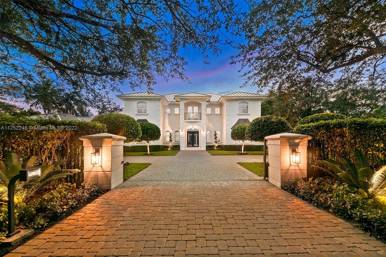 Stunning Classic Pinecrest estate! Impressive & imposing gated entry! Newly renovated/updated with c
